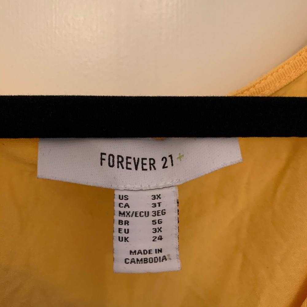 Yellow Top - Picture 4 of 4